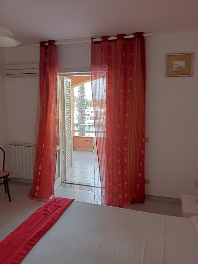 Trilocale "Alicudi" In Portorosa Furnari Exterior foto